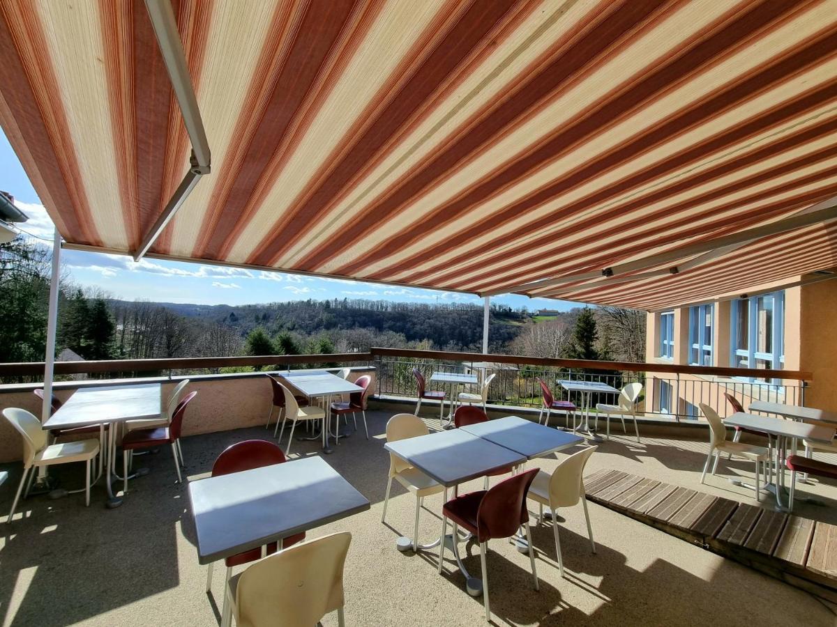 Hotel Du Lac Lacapelle-Viescamp Bagian luar foto