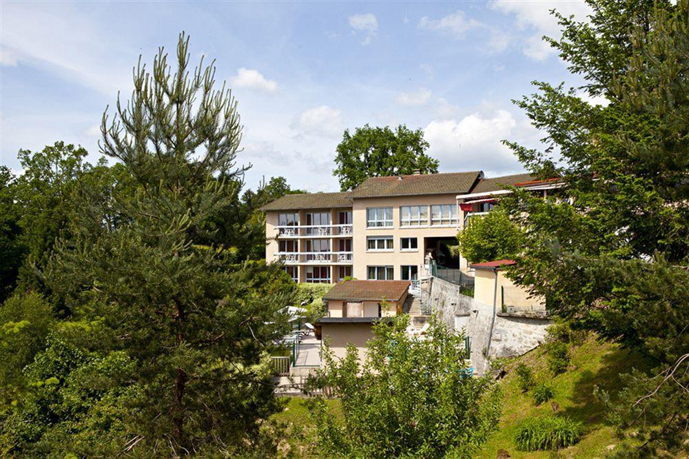 Hotel Du Lac Lacapelle-Viescamp Bagian luar foto