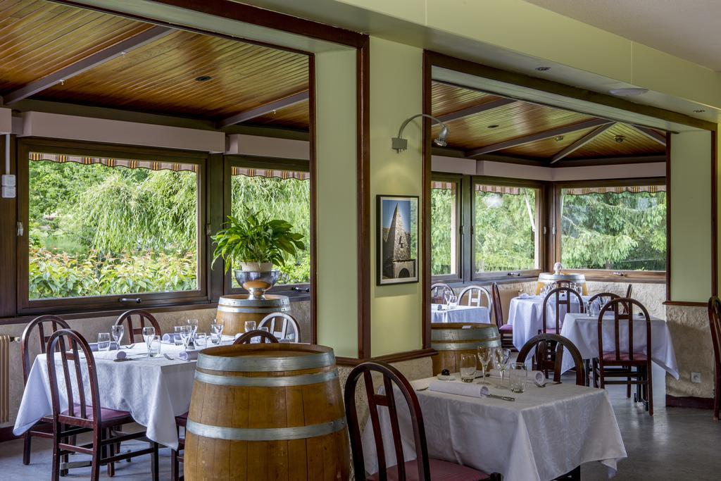 Hotel Du Lac Lacapelle-Viescamp Bagian luar foto